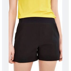 Like New! Lole “Gayle” Short (Black) with Removable Belt (Women’s Medium)